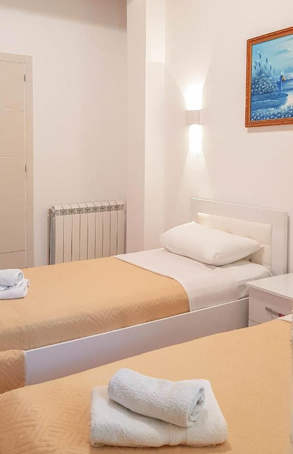 Villa Goliku Pestani Екстериор снимка