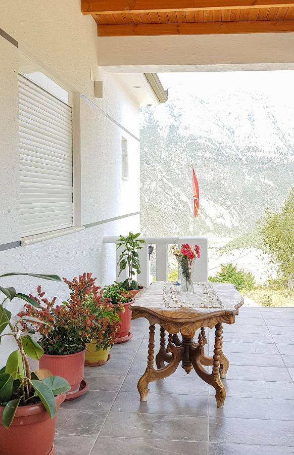 Villa Goliku Pestani Екстериор снимка