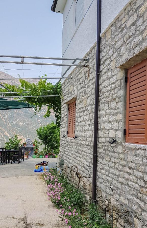 Villa Goliku Pestani Екстериор снимка