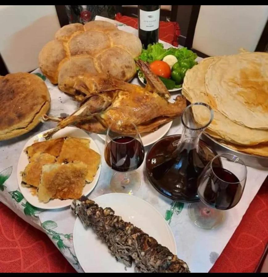 Villa Goliku Pestani Екстериор снимка